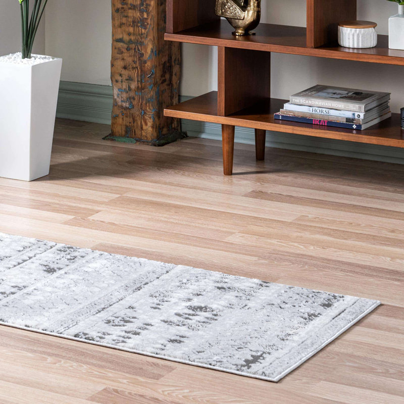 Tapis géométrique gris, Tapis de couloir 2 pi 2 po x 6 pi 1 po
