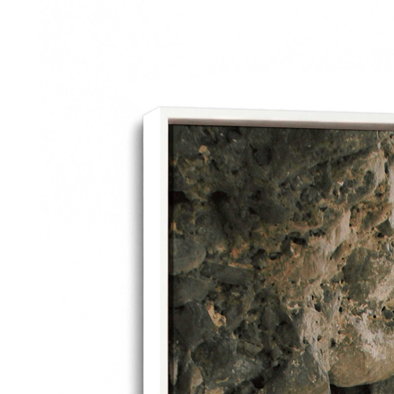 Impression sur toile Beachfront Serenity, H 30,75 po x l 20,75 po x P 1,75 po, Cadre flottant blanc opaque