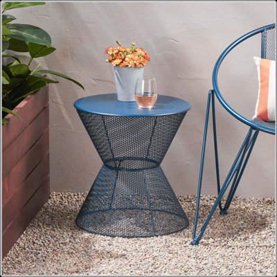 Table d'appoint Nevada avec construction durable et design élégant pour une utilisation intérieure et extérieure