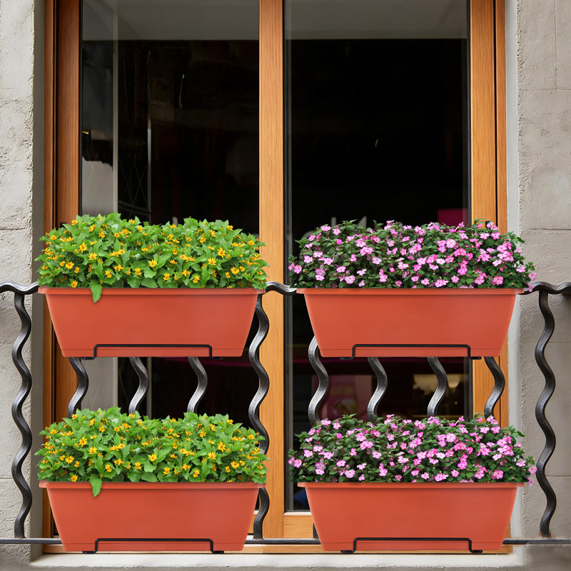 4-Pack Railing Planter Set With Plastic Pots