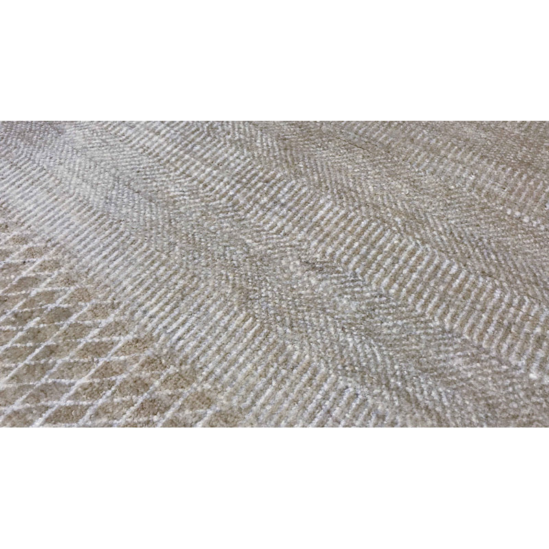 Hand-Knotted High-Quality Ivory Area Rug