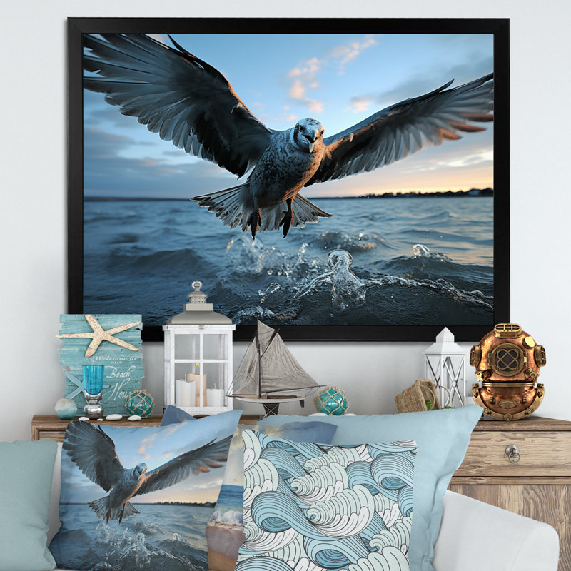 «Coastal Seabird Rising», reproduction sur toile, H 34 po x l 44 po x P 1,5 po, Cadre photo noir