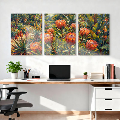 Ensemble de 3 tableaux sur toile tendue représentant un jardin de fleurs de protéa