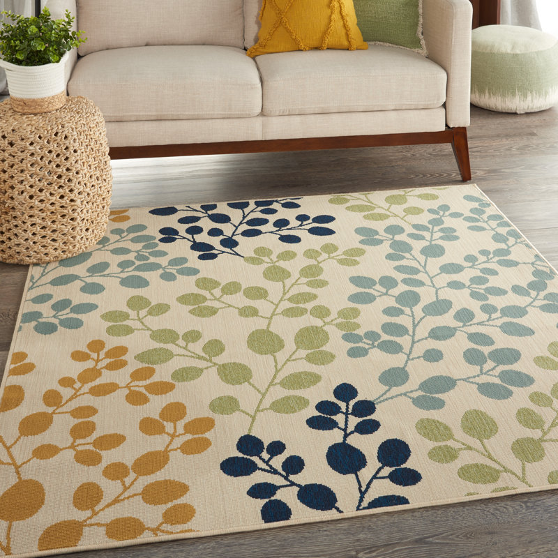 Tapis floral intérieur / extérieur Carah, Rectangle 2 pi 3 po x 7 pi 6 po