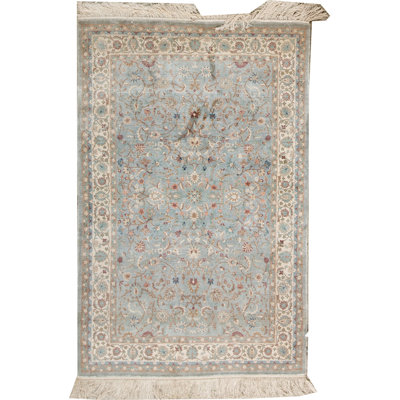 Tapis bleu et crème noué à la main de haute qualité