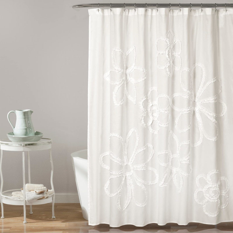 Rideau de douche en polyester à volants blanc 72 po x 72 po