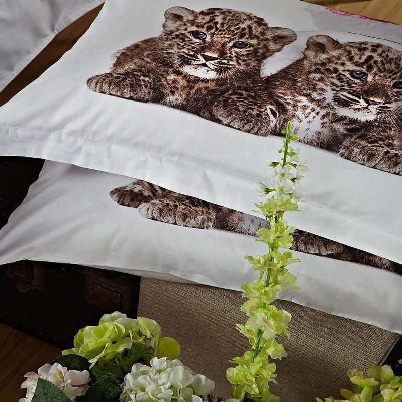 Duvet Cover, Queen Duvet Cover + 5 Additional Pieces