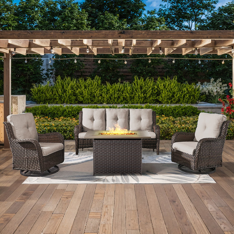 Ensemble de conversation d'extérieur en osier pour patio avec foyer et coussins 4 pièces Deb, Beige, Brun