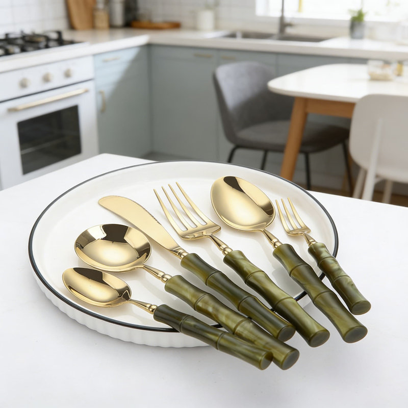 Ensemble de couverts 20 pièces en acier inoxydable 304 plaqué or de qualité supérieure avec motif en bambou acrylique pour le bifteck et la gastronomie