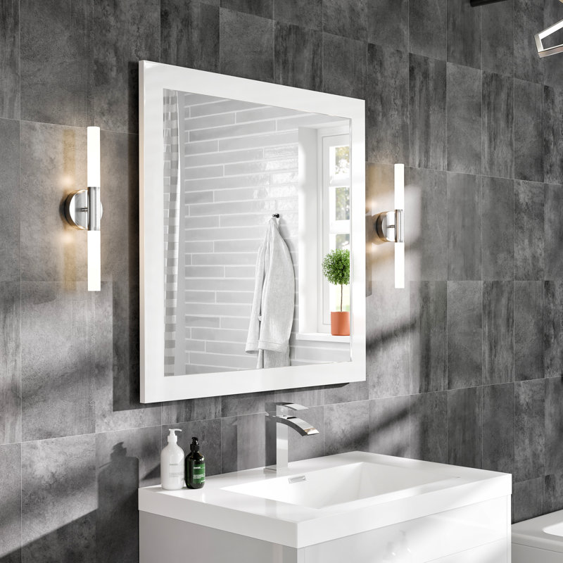 Miroir de salle de bain Schweitzer, H 31,61 po x l 31 po, Blanc lustré