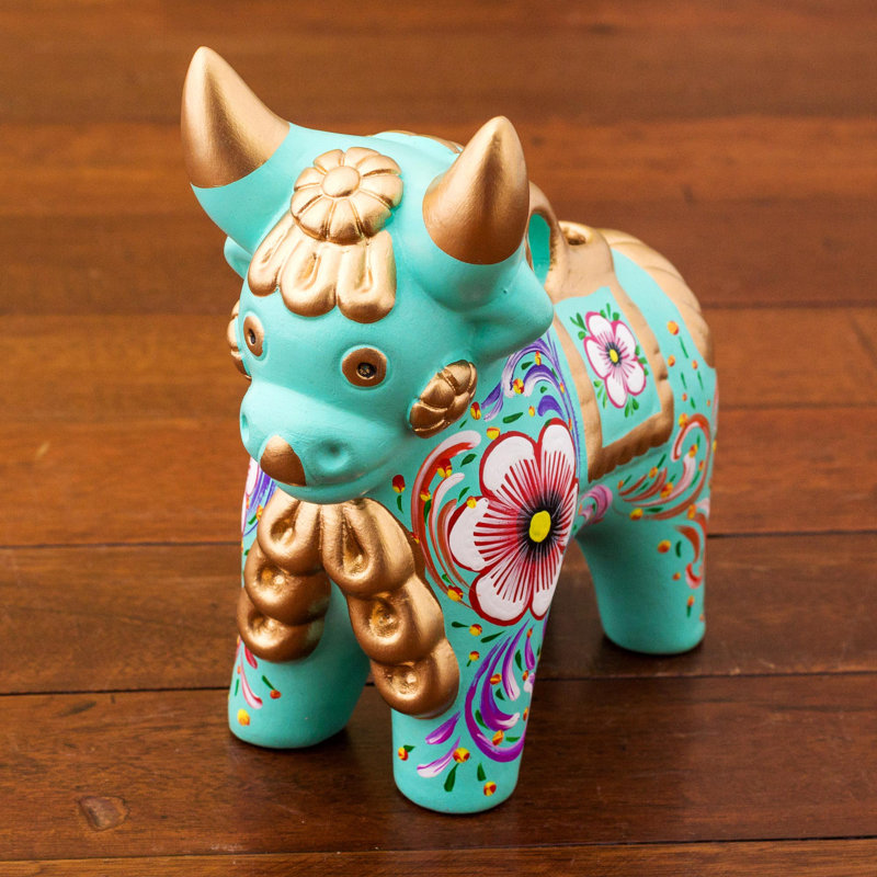 Animals Decorative Object, 5.5" H x 5.5" W x 2.8" D, White