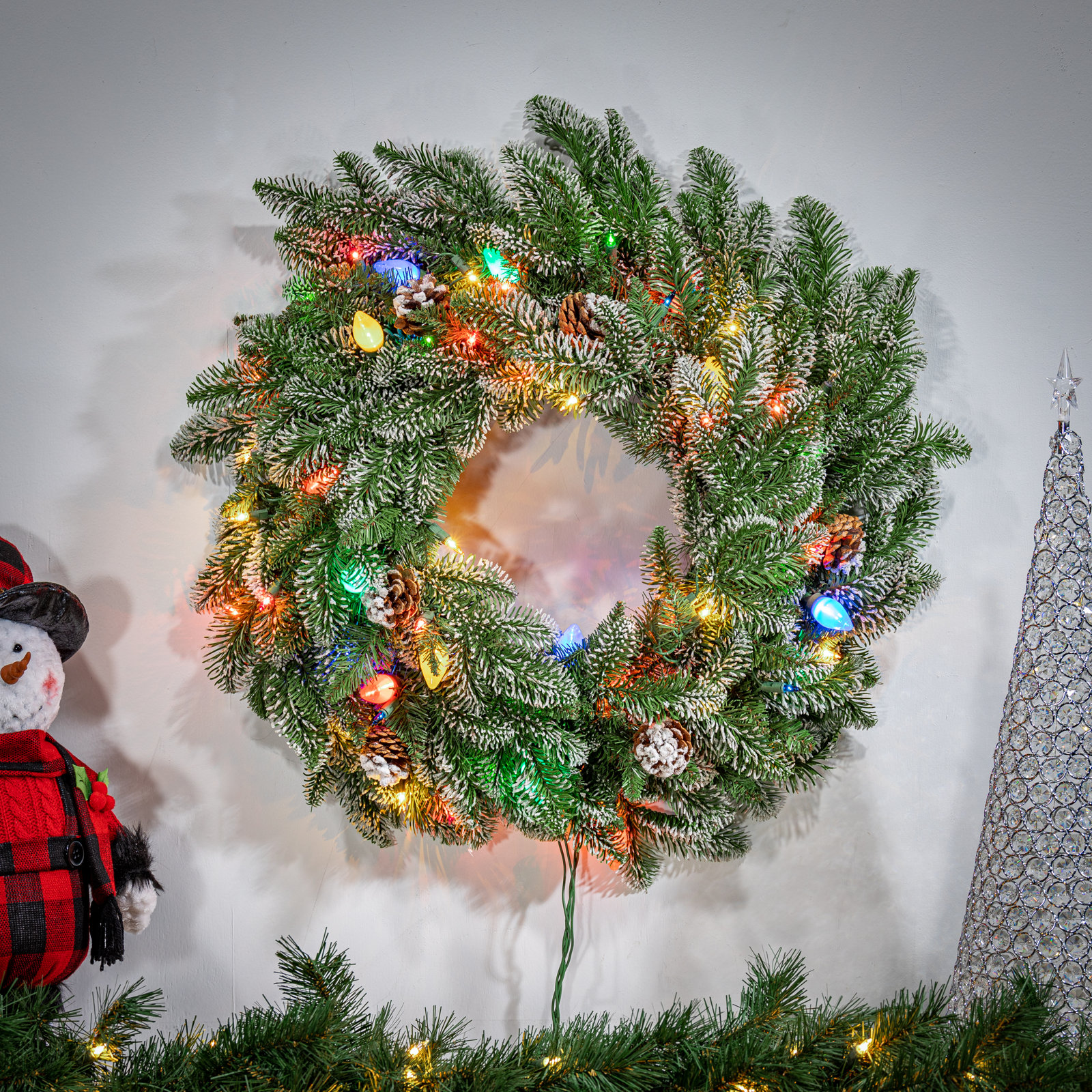 24" Frosted Pre-Lit Wreath