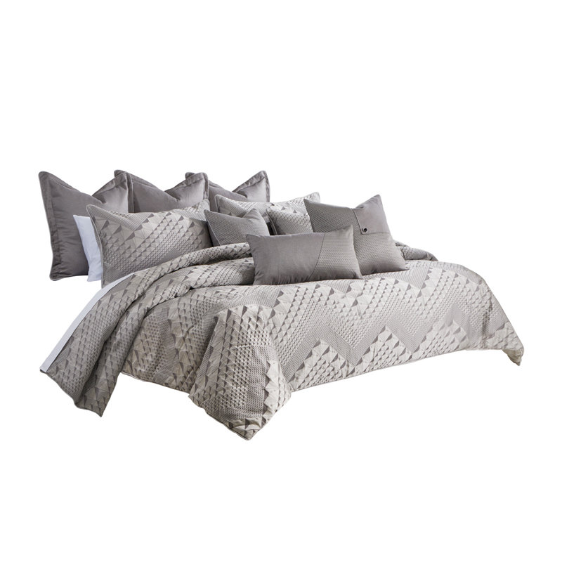 Peak View Comforter, Queen Comforter + 4 Shams + 4 Throw Pillows