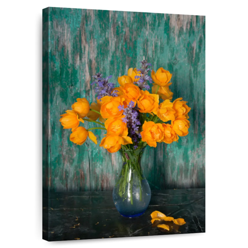 Vase Harnek de fleurs jaunes, H 24 po x l 16 po