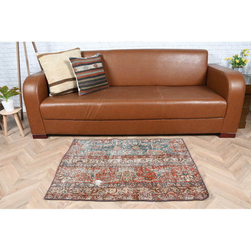 Vintage Turkish Area Rug in Rustic Style For Living Room With Red Ethnic Accent and Woven Oriental Decor Floor Mat Design