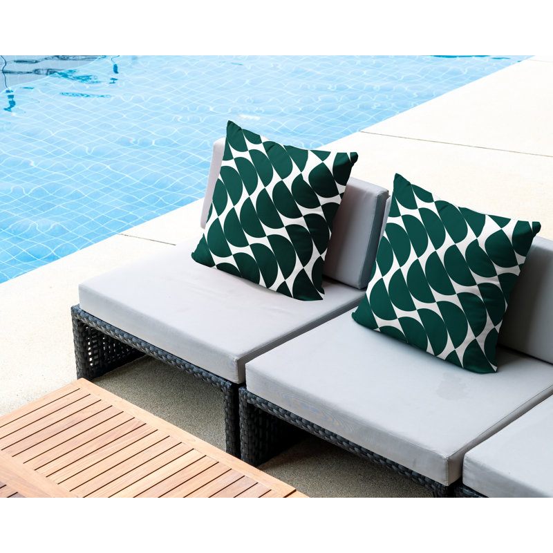 Oreiller carré intérieur / extérieur Mandi, L 17 po x H 17 po, Émeraude