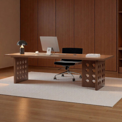 Bureau de style créatif et minimaliste