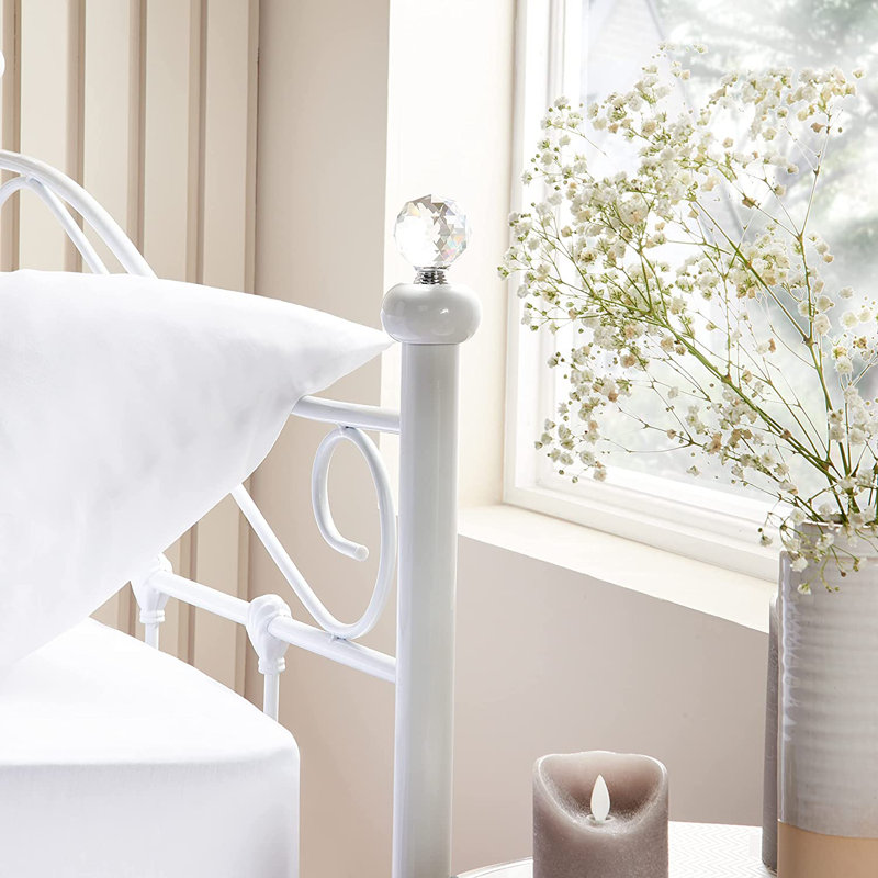 Lovilia Daybed