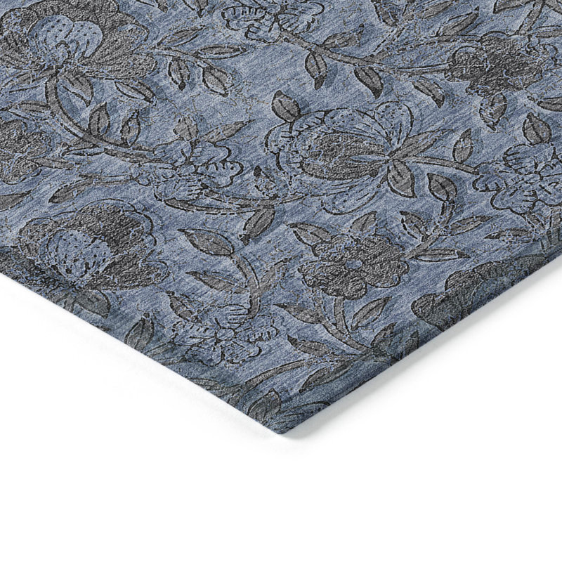 Mahaney Floral Indoor Rug, Rectangle 1'8" x 2'6"