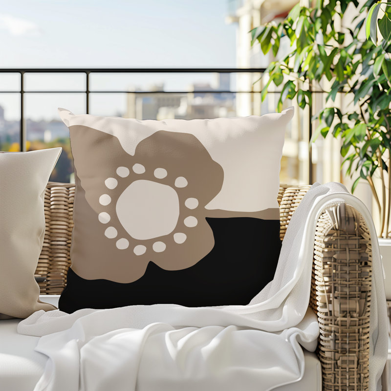Oreiller carré réversible intérieur / extérieur Tobe Minimalist, H 15 po x l 15 po, Beige / noir / blanc cassé