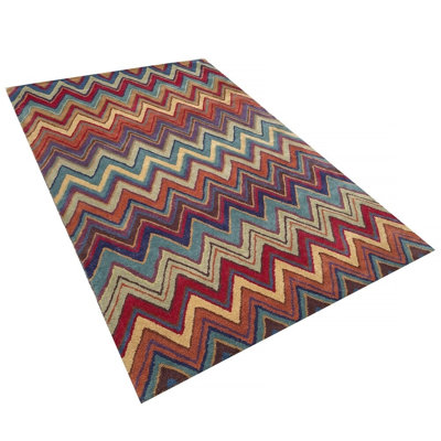 Tapis géométrique à chevrons géométriques multicolores en laine touffetée à la main rouge orange et jaune 5 pi 3 po x 7 pi 6 po