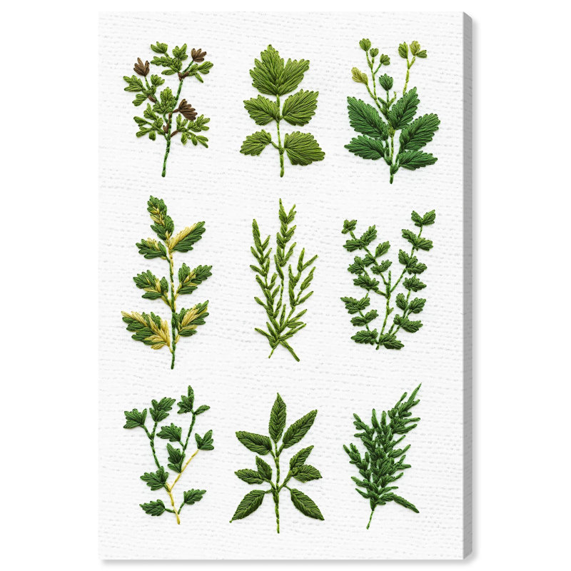 «Needlepoint Nature II», impressions florales sur toile par , H 15 po x l 10 po, Toile tendue avec châssis