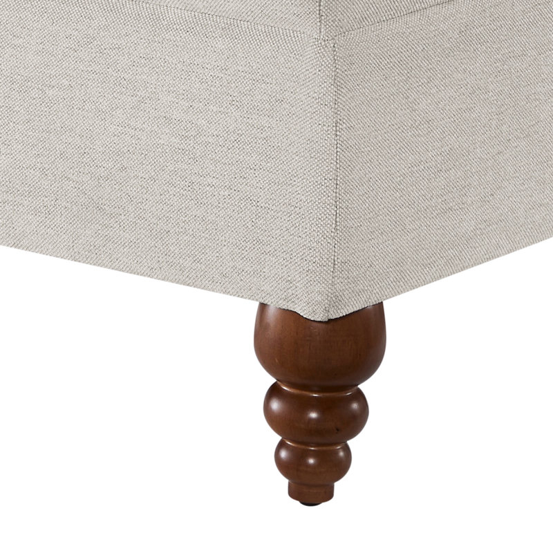 Rectangle beige uni avec accoudoirs roulés, ressorts hélicoïdaux et mousse haute densité, pieds en bois teint noyer, rembourrage en mousse mi-ferme rembourré de 19,81 po de largeur, avant 19,32 po
