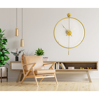 Horloge murale élégante en métal, finition dorée, 22,8 po x 31,5 po x 2,8 po | Fabrication 100% métal, poids léger de 5,5 lb | Parfait pour le salon, le bureau et la maison, et pour une montre élégante et fonctionnelle