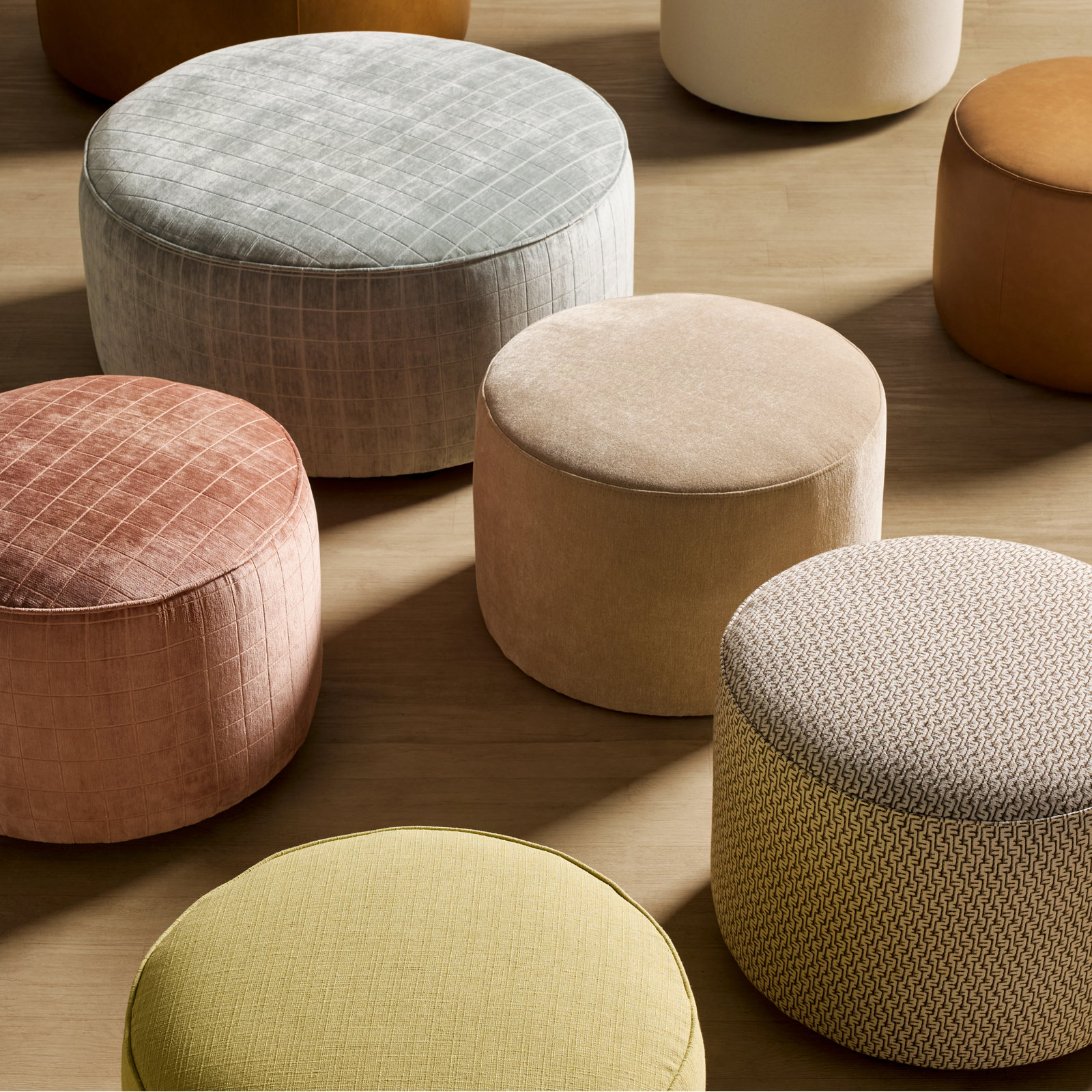 Danva 24" Genuine Leather Ottoman, Capri Wicker Performance Chenille