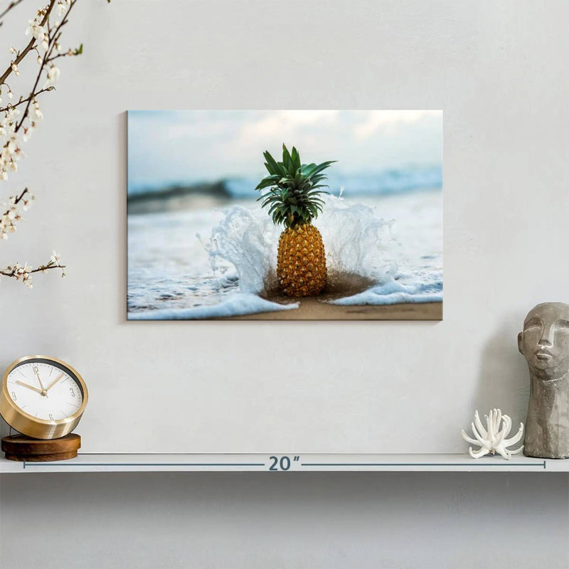 Yarlin Pineapple Splash, 8" H x 12" W