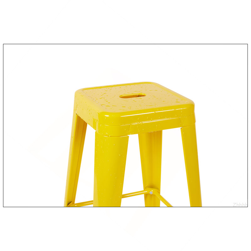 Tabouret à hauteur de comptoir 30 po, ensemble de 4 tabourets de bar en métal sans dossier, non empilable, amovible et facile à assembler, pour économiser de l'espace pour un îlot de cuisine / bar / café / salle à manger (jaune)