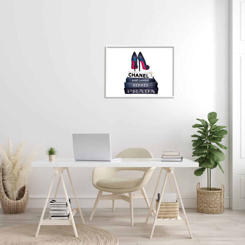 «Fashion on Book Set Stud Pump Heels», impression, H 30 po x l 24 po x 1,5 po, Giclée encadrée blanc bord de mer