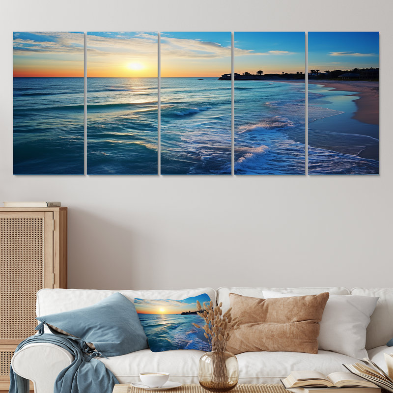 «Tranquil Shores Sunset Beach Horizon V - Coastal Beach», art mural 5 pièces pour le salon, H 28 po x l 60 po