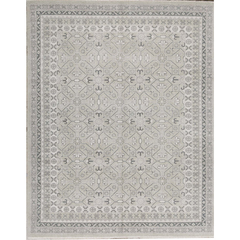 Hand-Knotted High-Quality Light Green Area Rug