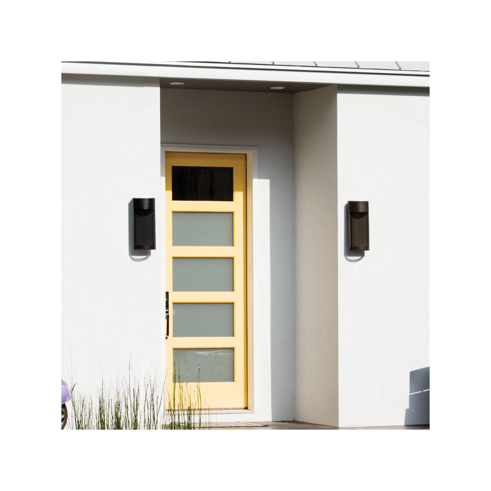 Derek Aluminum 17.25'' H X 7.5'' W Outdoor Wall Light, Halogen, Black