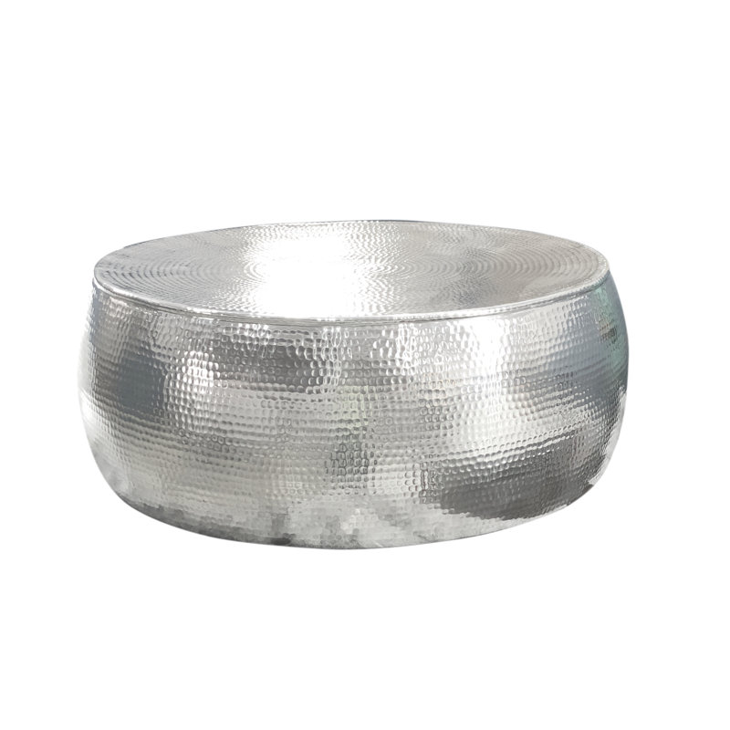 Table basse en aluminium martelé
