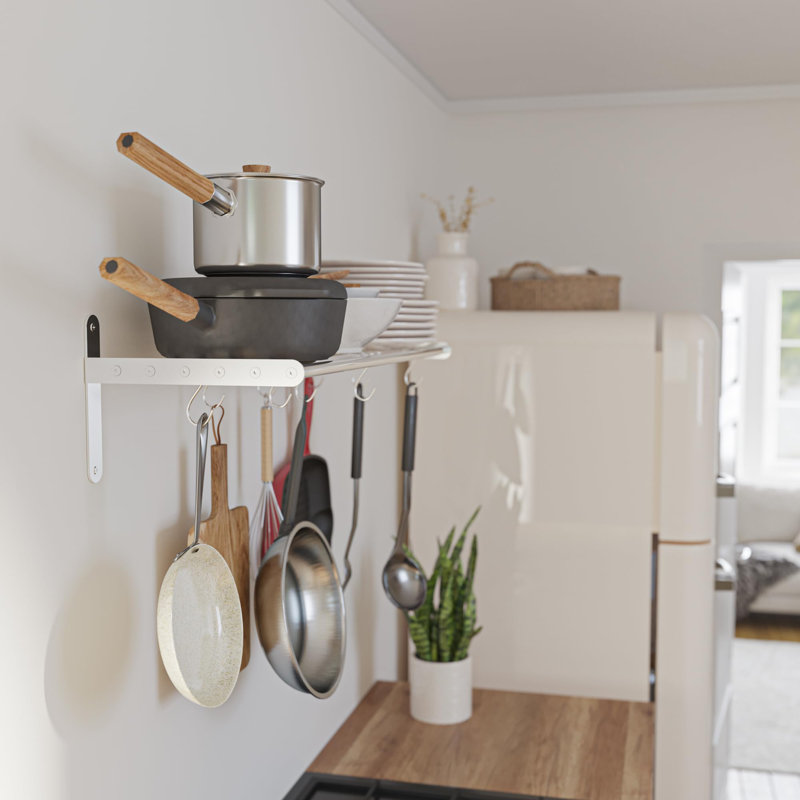 Étagère murale de rangement et d'organisation de cuisine en métal inoxydable avec 10 crochets en S pour suspendre casseroles et poêles (chrome).
