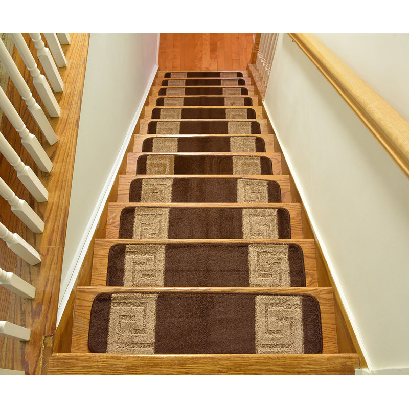 Tapis d'escalier à velours moelleux antidérapant et lavable à la machine 8,5 po x 30 po Rosio, Brun