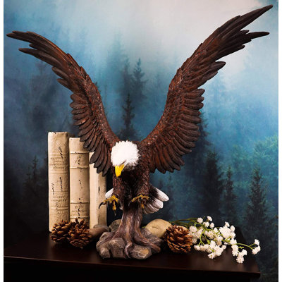 Grand Milly Pines, grand aigle chauve se balançant sur une proie, statue de H 16 po patriotique, décoration d'inspiration religieuse, sculpture décorative d'aigles, oiseaux de la faune, 4 juillet