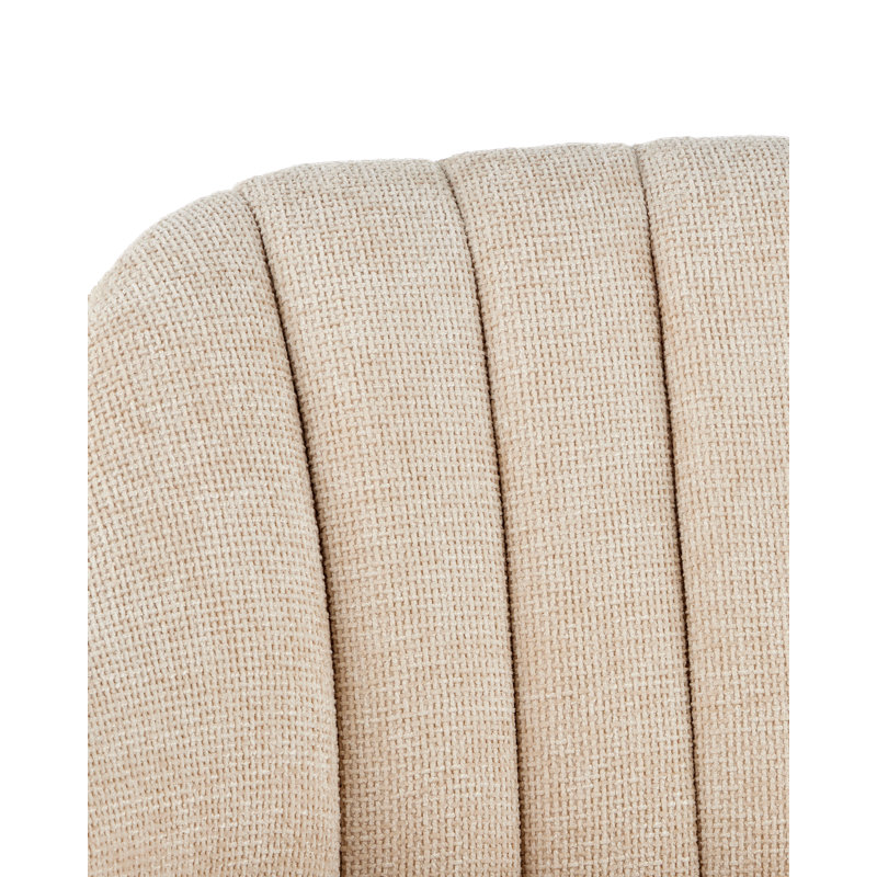Inga Settee