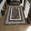 Élégant tapis toscan gris fait à la main avec bordure grecque - Tapis décoratif en fausse fourrure de salon-743390829