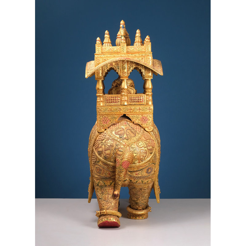 Figurines & Sculptures