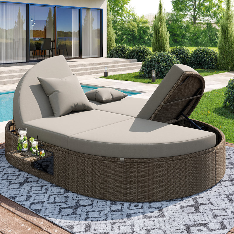 140.5cm Wide Curved Steel Patio Daybed