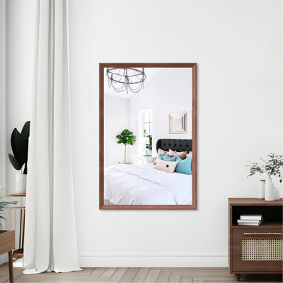 Grand miroir de salle de bain rectangulaire de 48 po x 32 po avec cadre en aluminium de couleur noyer, fixé au mur verticalement ou horizontalement, verre résistant à la sécurité, installation rapide de 48 po x 32 po et salle de bain convenable.
