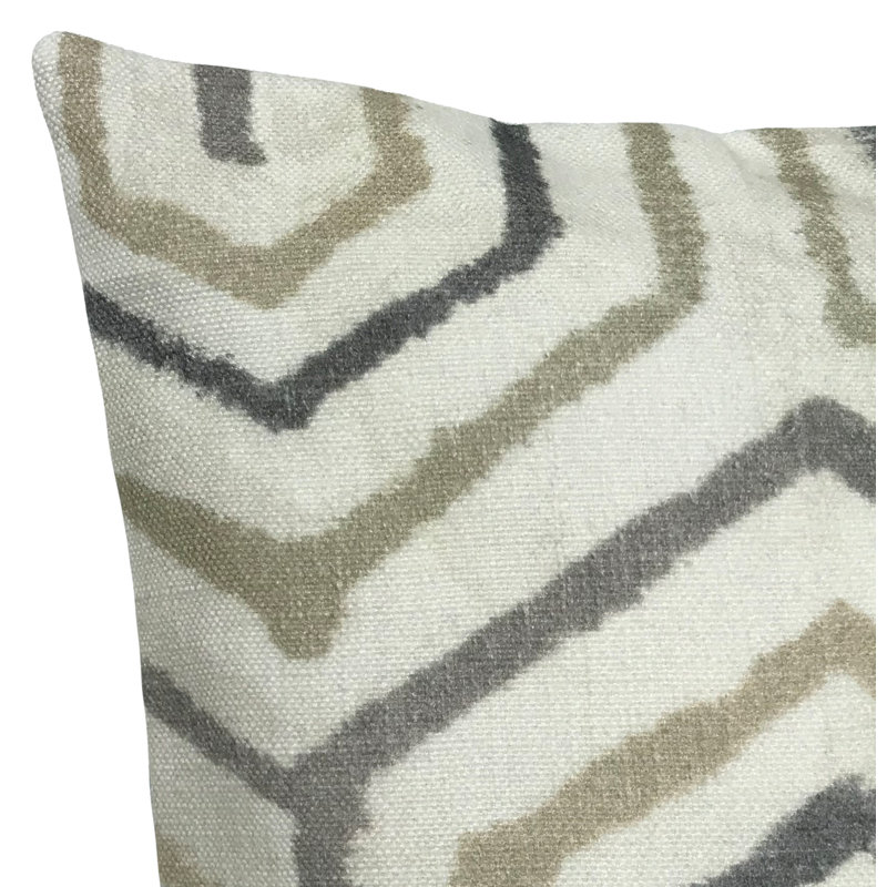 Coussin en coton Athena, 18 po x 18 po, Brun