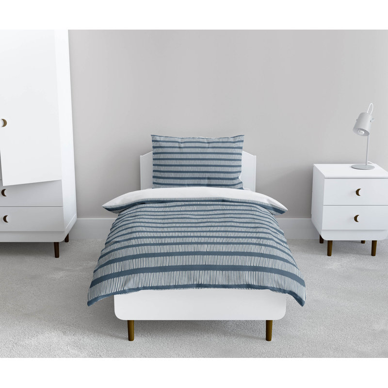 Comb Row Decorative Lightweight Comforter Set, Blue