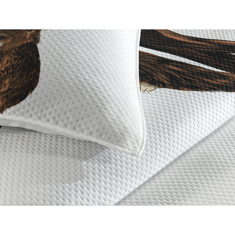 Deer Rustic Polyester Coverlet, King Bedspread + 2 Shams