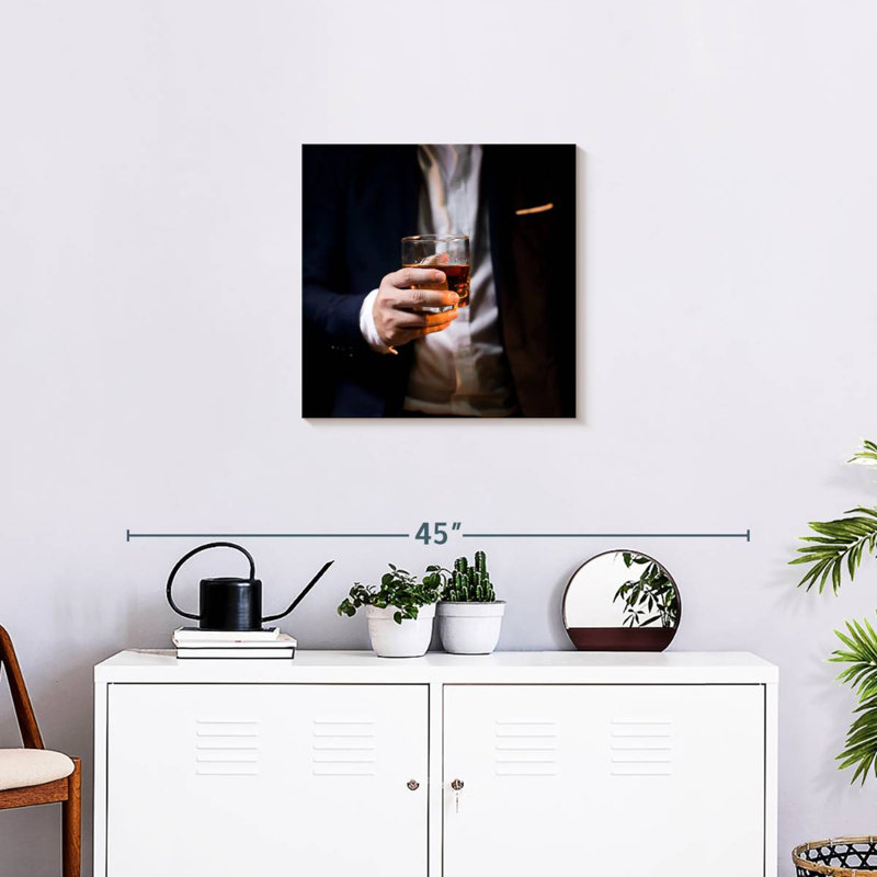 Yarlin Chic Whiskey, 20" H x 20" W