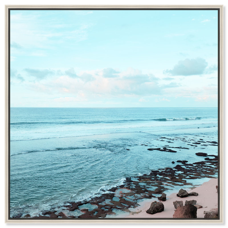 Art mural Uluwatu Beach par Notoriart, Encadrement argenté, H 13 po x l 13 po