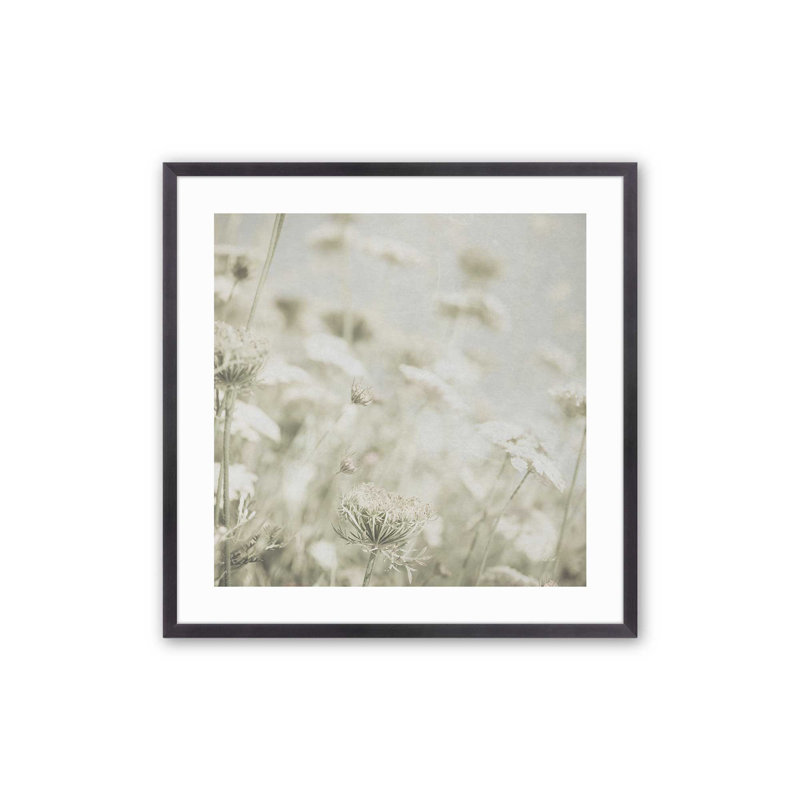 «Pastel Wildflower Whispers II», reproduction sur toile , H 13,75 po x l 13,75 po, Zinc patiné